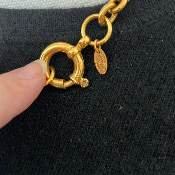 CHANEL RARE Gold plated necklace chain 27”, CC logo 3” - Picture 8 of 8